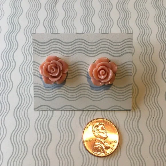 Vintage 1928 Brand Rose Enamel and Porcelain Necklace plus Earrings - Picture 15 of 17